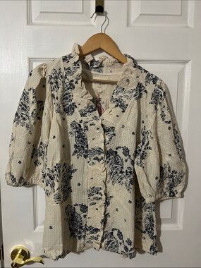 NWT Umgee Blouse Large Navy Dsesign